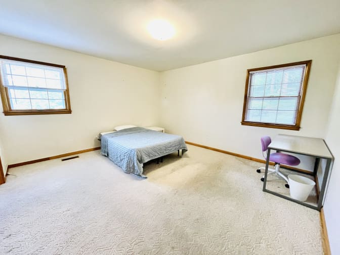 Dennis's room