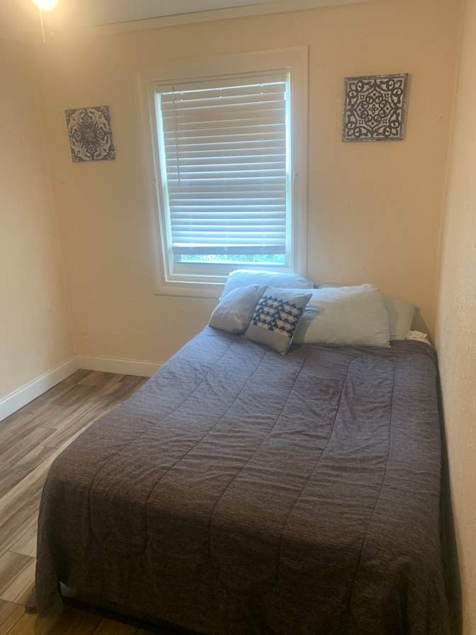 Dante's room