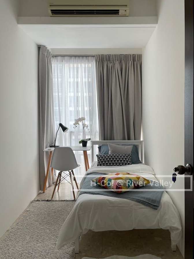 Erlina's room