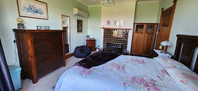 Krissy May's room