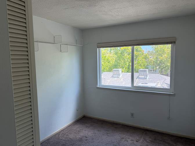 Beth L Hotchkiss's room