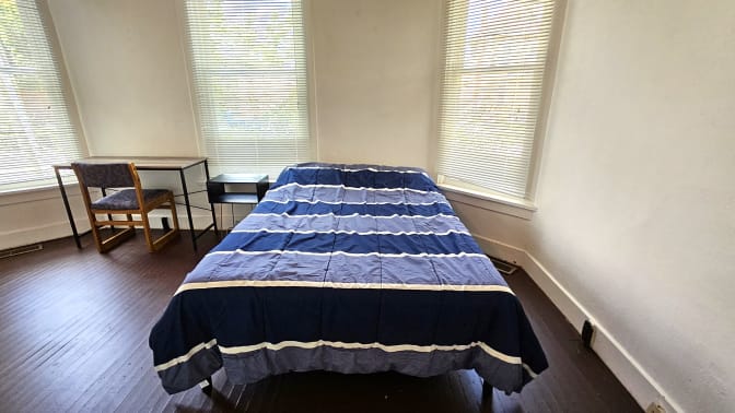Kitty C's room