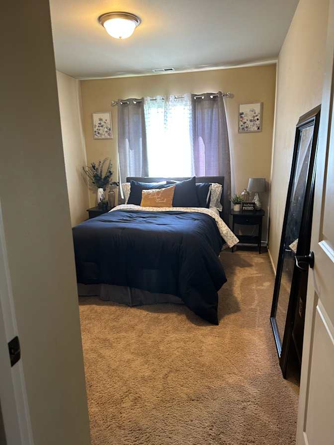 Savanna Hatch's room