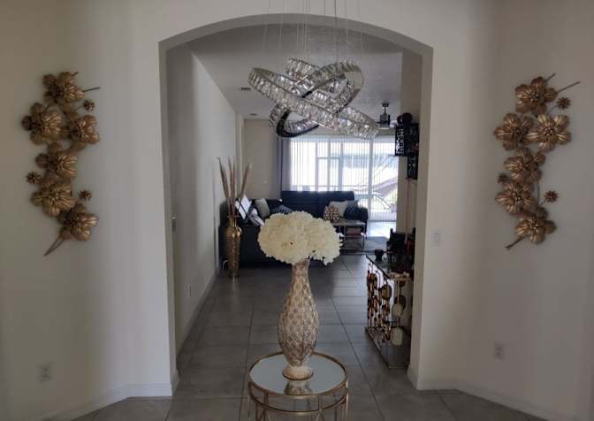 Ricardo's room