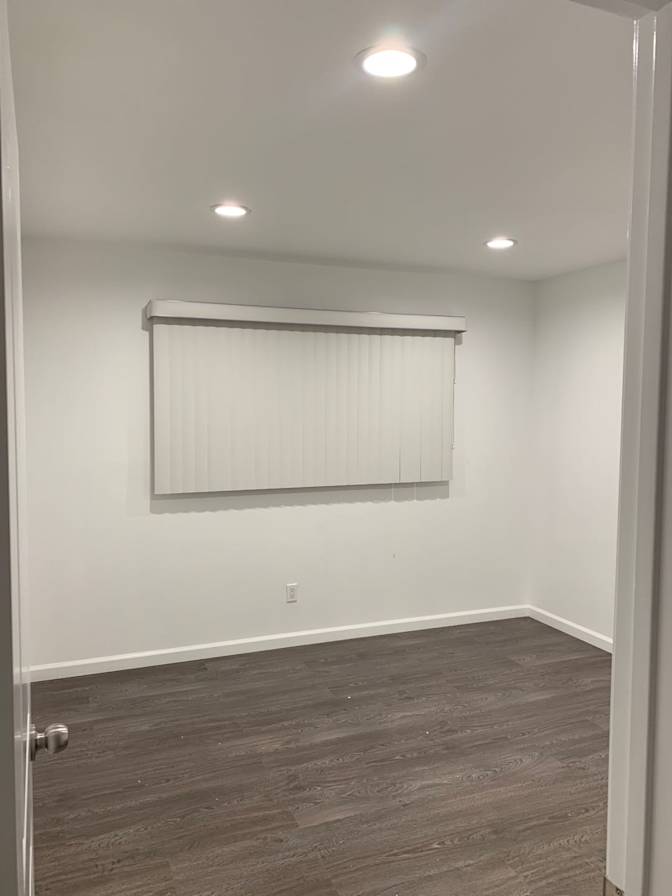 Larry Tsai's room