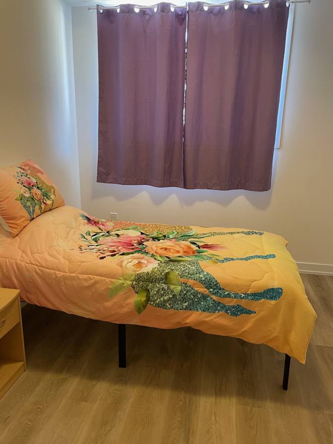 Mona's room