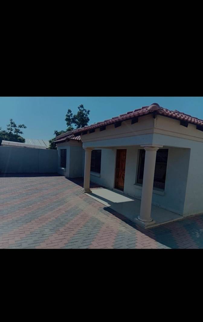 ZwelakheSamuel Msiza's room