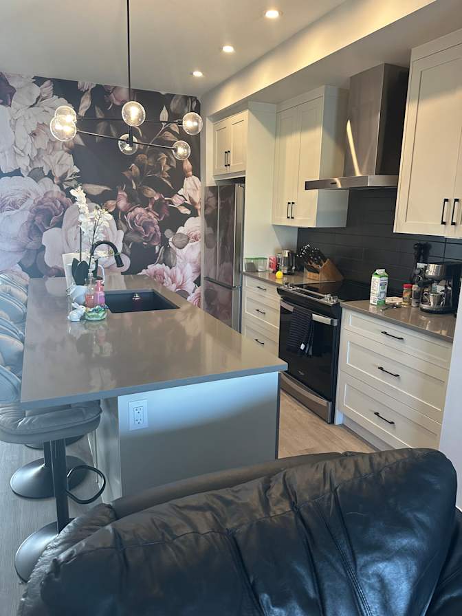 JOANNA WADELIK's room