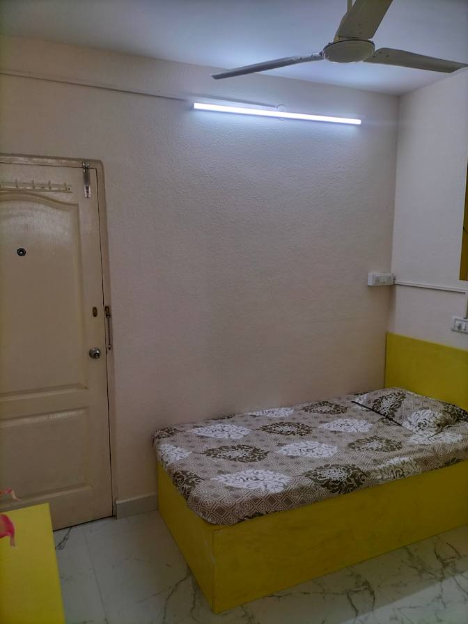 Arif's room