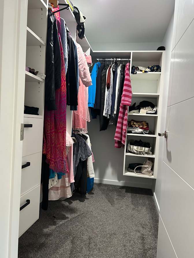 Hephzibah's room