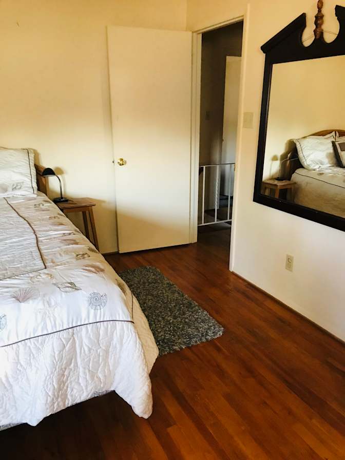 Lynn's room