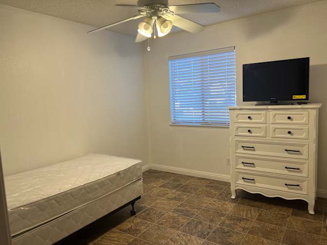 Lawrence Lacusong's room