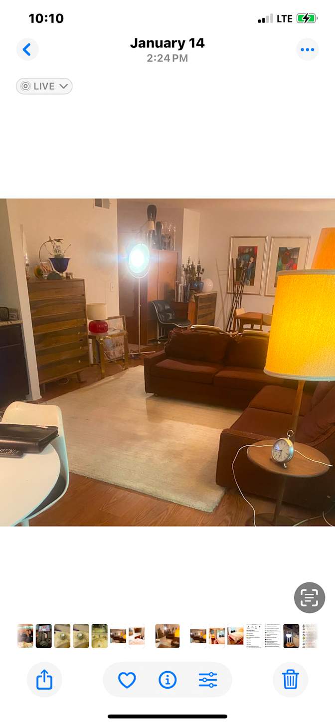 Faramarz Azizi's room