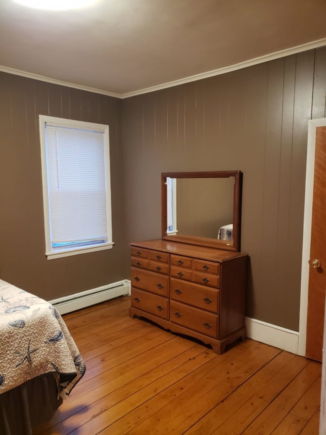 Suzanne's room