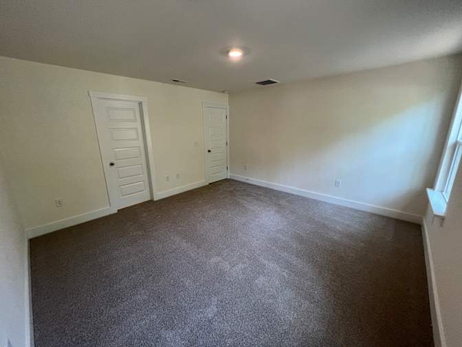 Alcove Rooms's room
