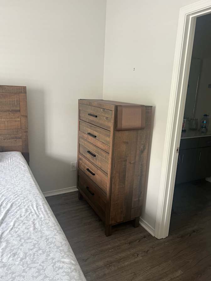 Annemarie's room