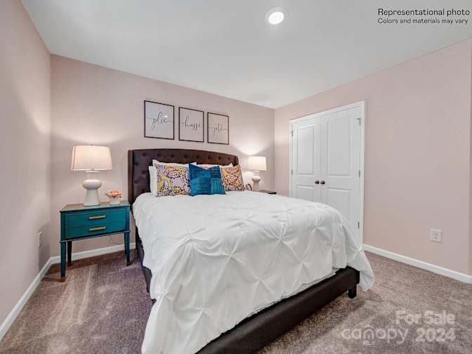 Alcove Rooms's room