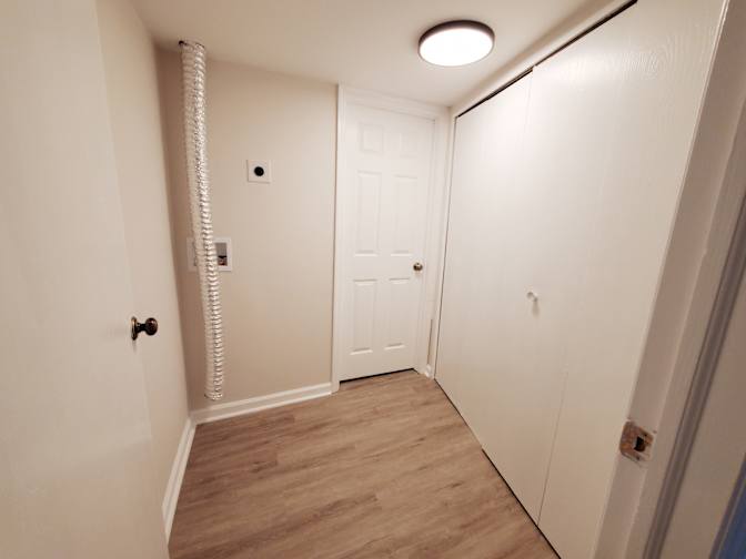 Alcove Rooms's room