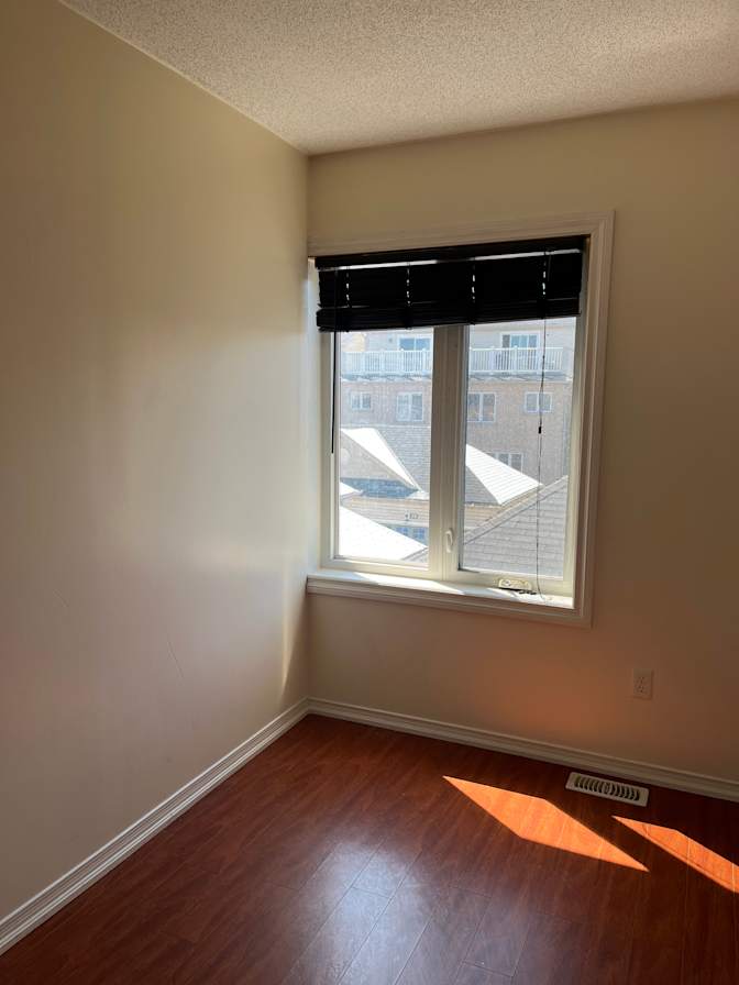 Henry Nguyen's room