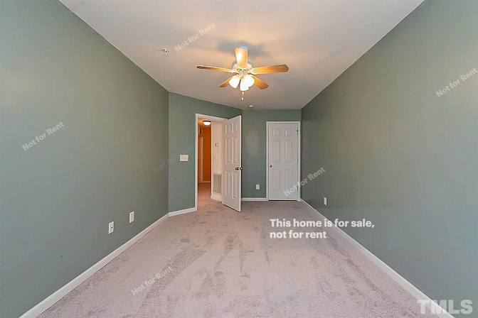 Alcove Rooms's room