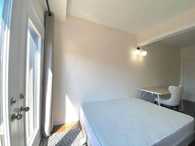 Jenny's room