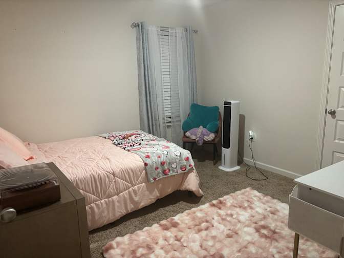 Shrell's room
