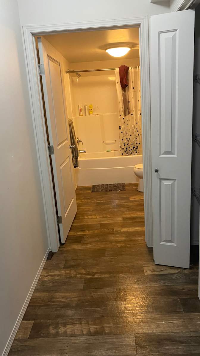 Kaymin Lemoine's room