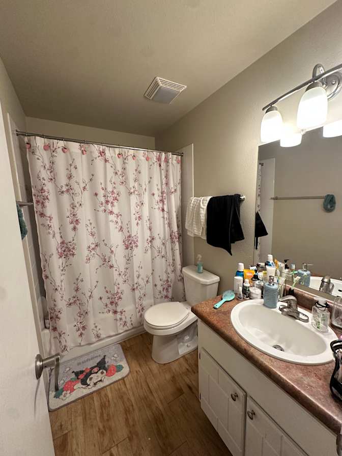 Alyssa's room