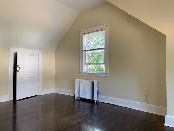 sam's room
