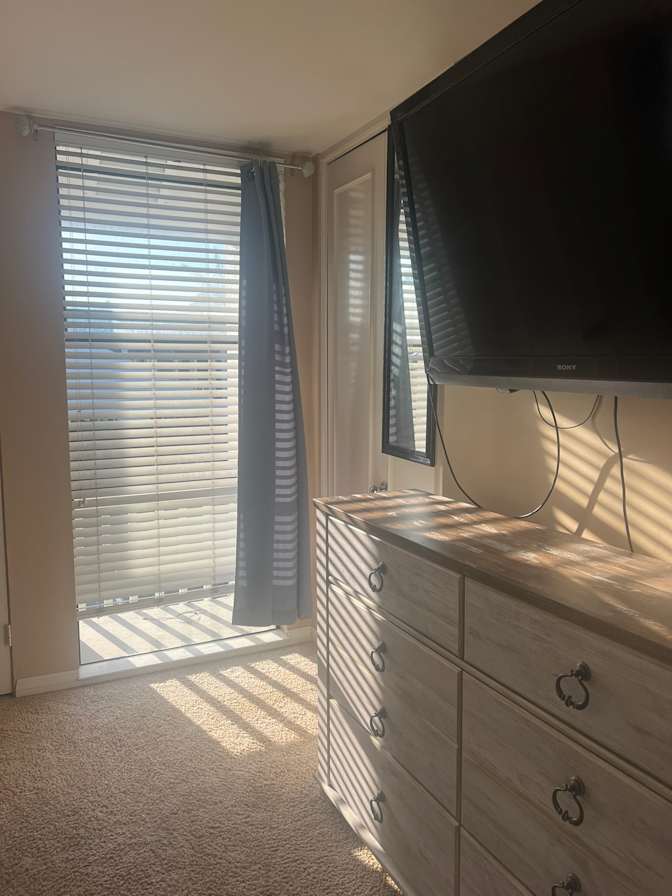 Thomas's room