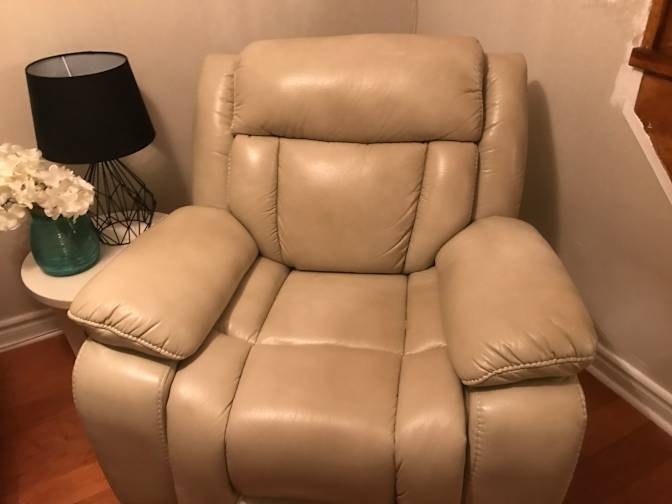Shelly-Ann Green's room