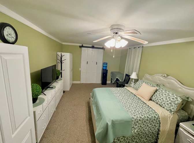 Aziza's room