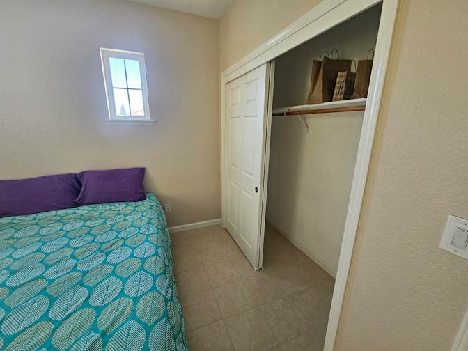 Gen's room