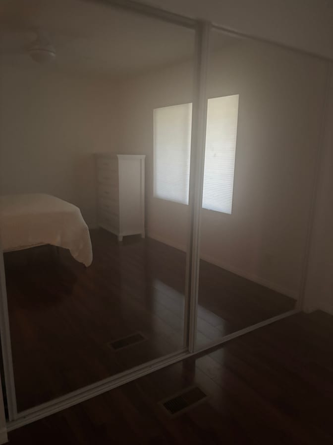 Candice Jones's room