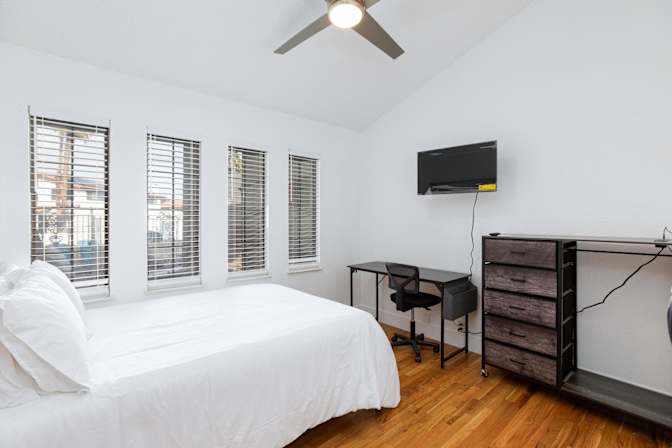 PadSplit's room