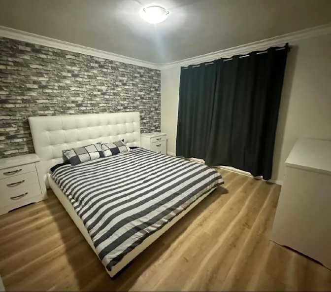 Jeanette's room