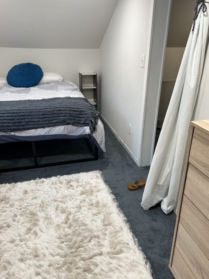 Carissa O.'s room
