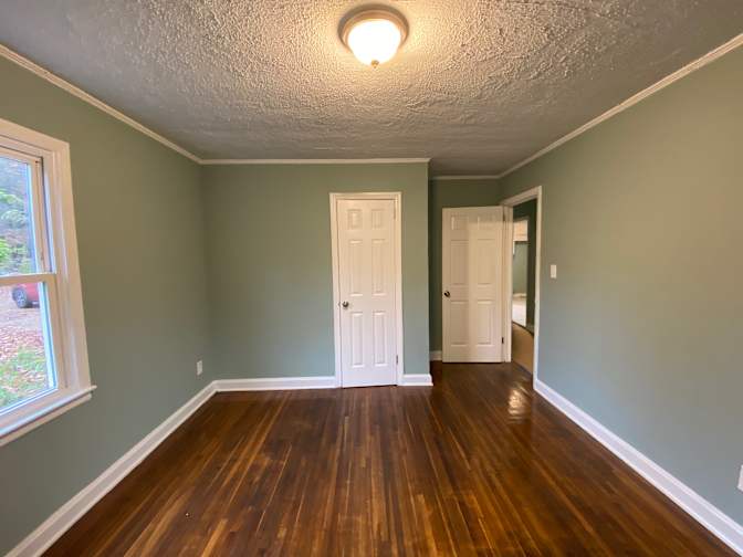 Alcove Rooms's room