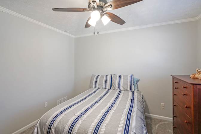 Alcove Rooms's room