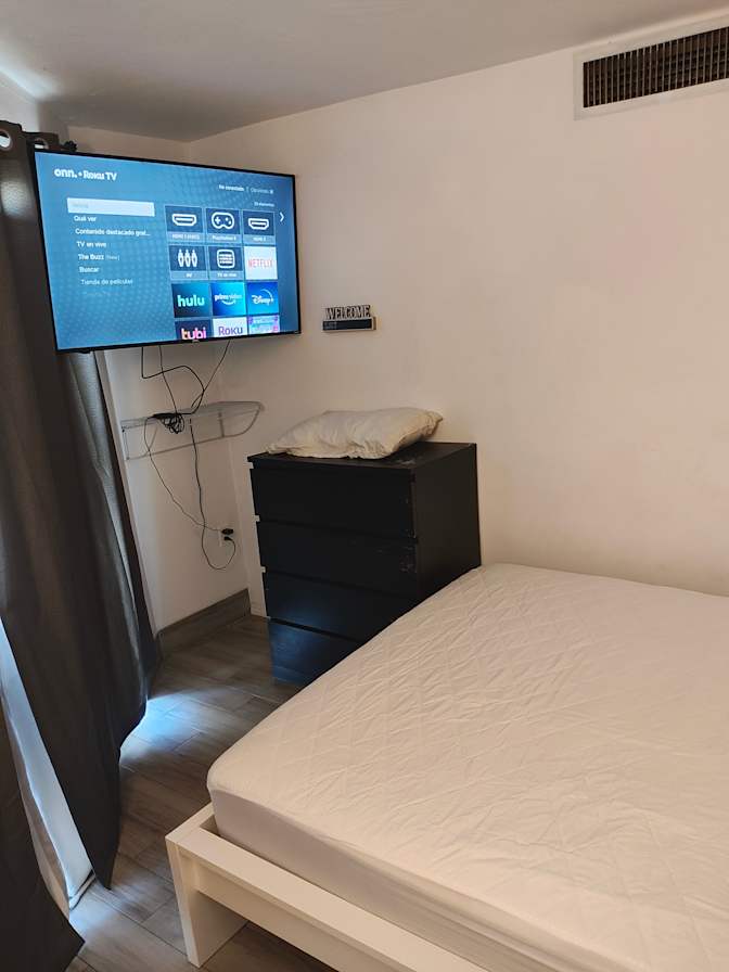 Rodolfo's room