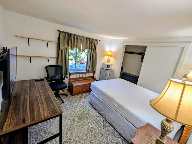 Travis's room
