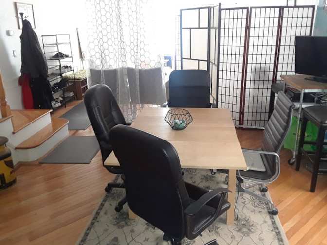 L's room