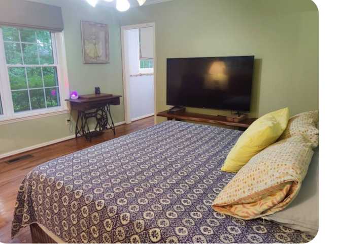 Jennifer's room