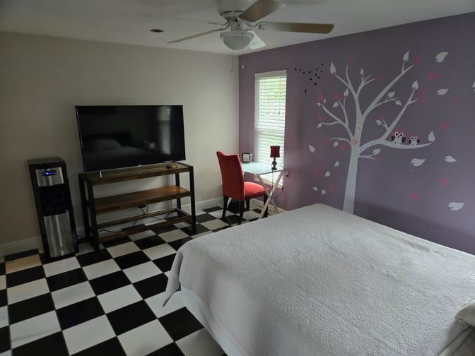 Quiet Corner's room