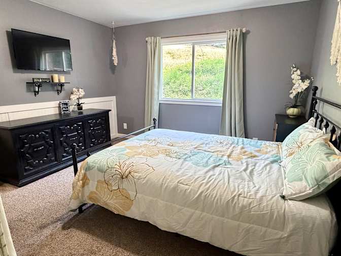 Phoenix's room