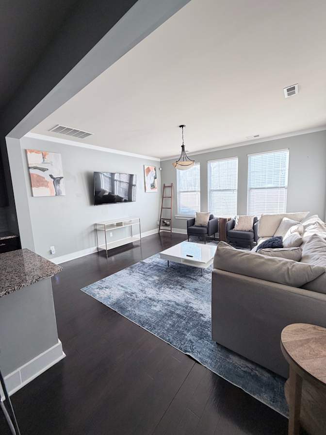 Alcove Rooms's room