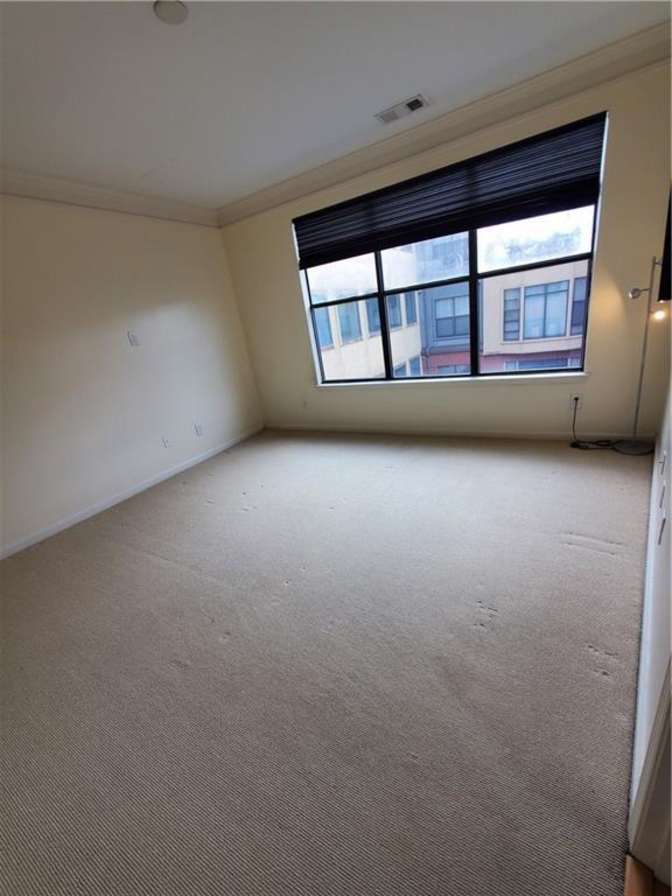 Alcove Rooms's room
