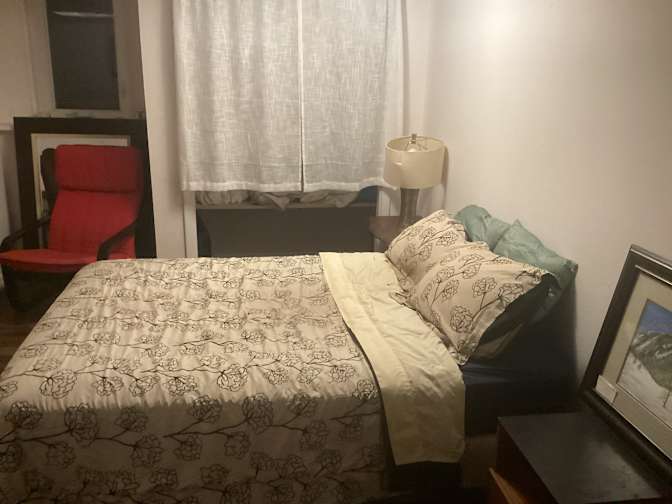 Ken's room
