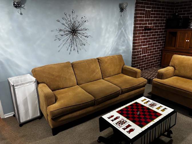 Val Zietsma's room