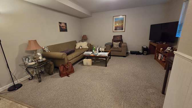 Mercedes's room